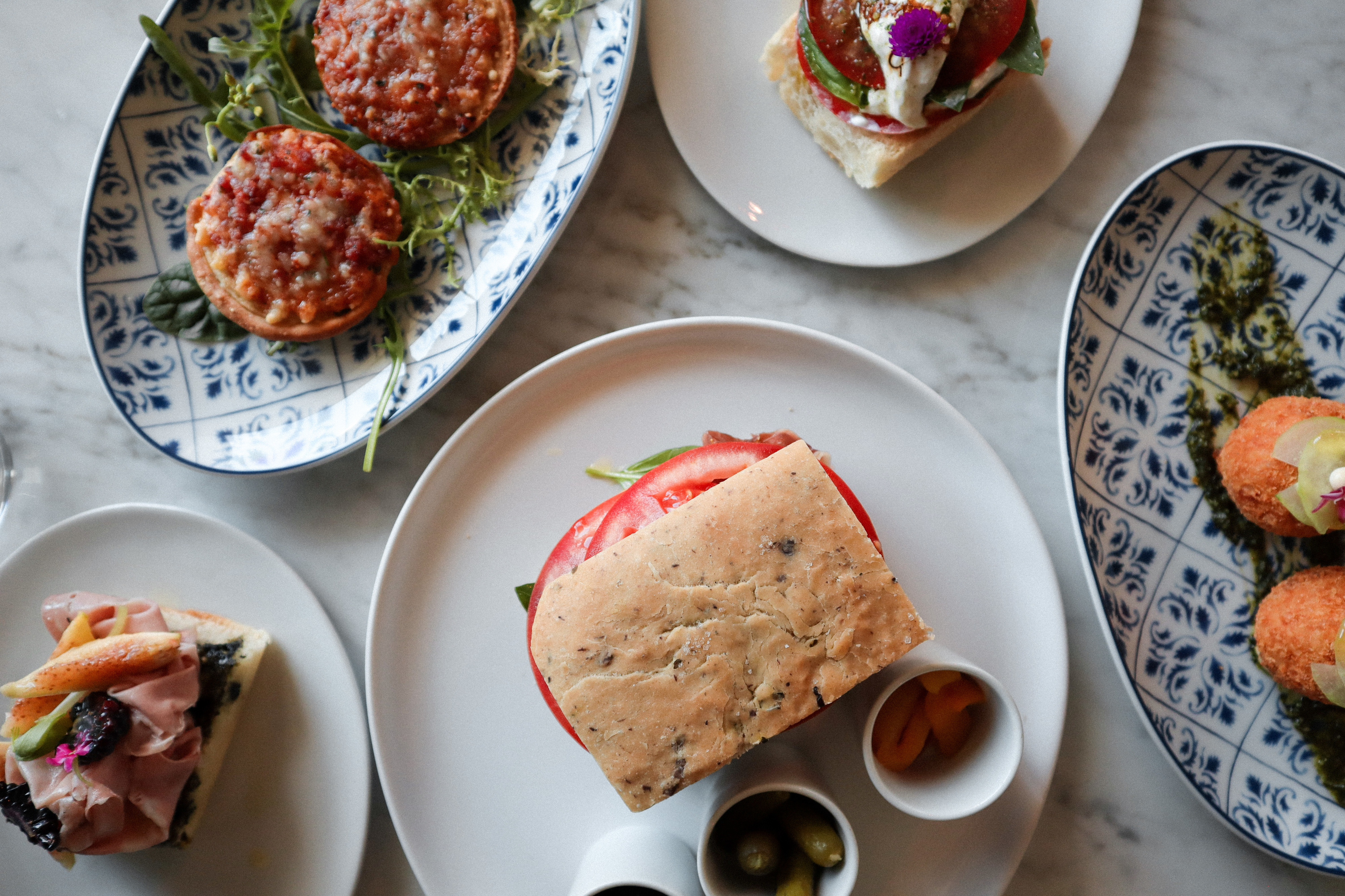 Se é fã da gastronomia italiana e de pequenos-almoços tardios, tem de provar este brunch