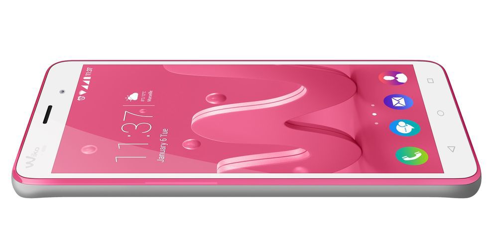 Famosa atriz dos anos 2000 garante que foi drogada num hotel. Polícia tem outra versão