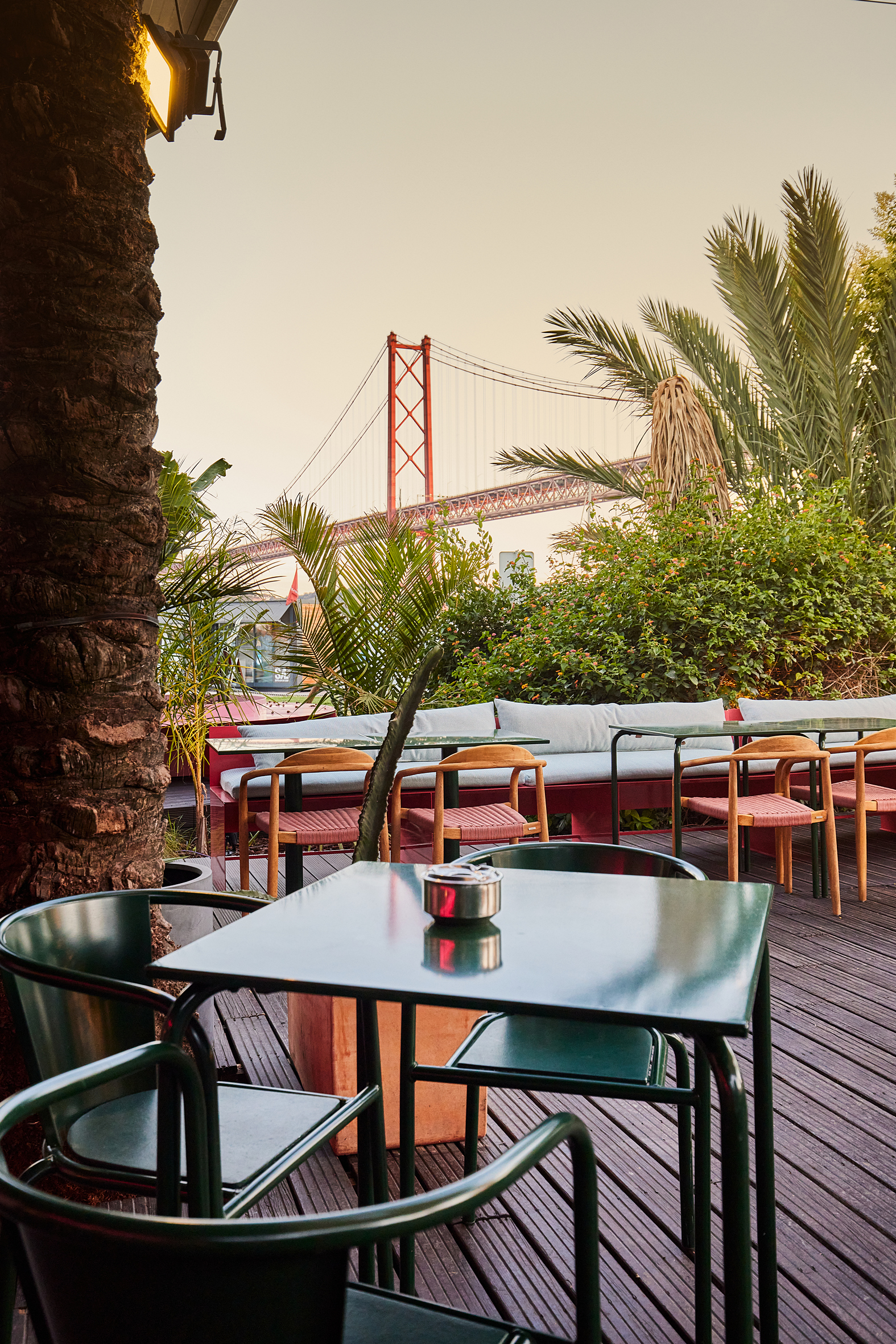 As Tardezinhas são no Lat.A. Novo conceito junta pagode, amigos e o pôr do sol