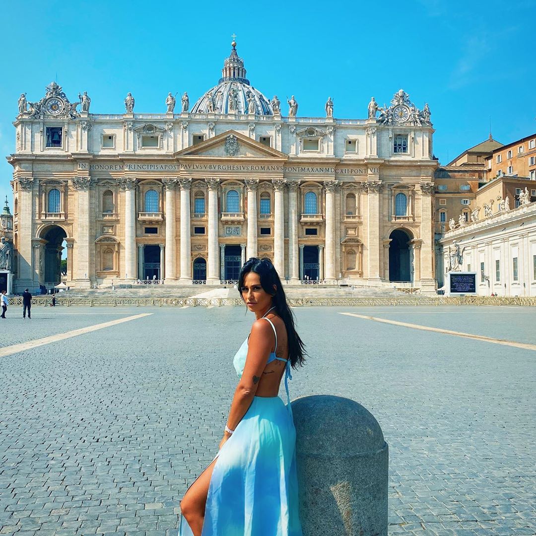 Rita Pereira mostra Vaticano aos seguidores “que não terão oportunidade de visitar”. Twitter agradece com ironia