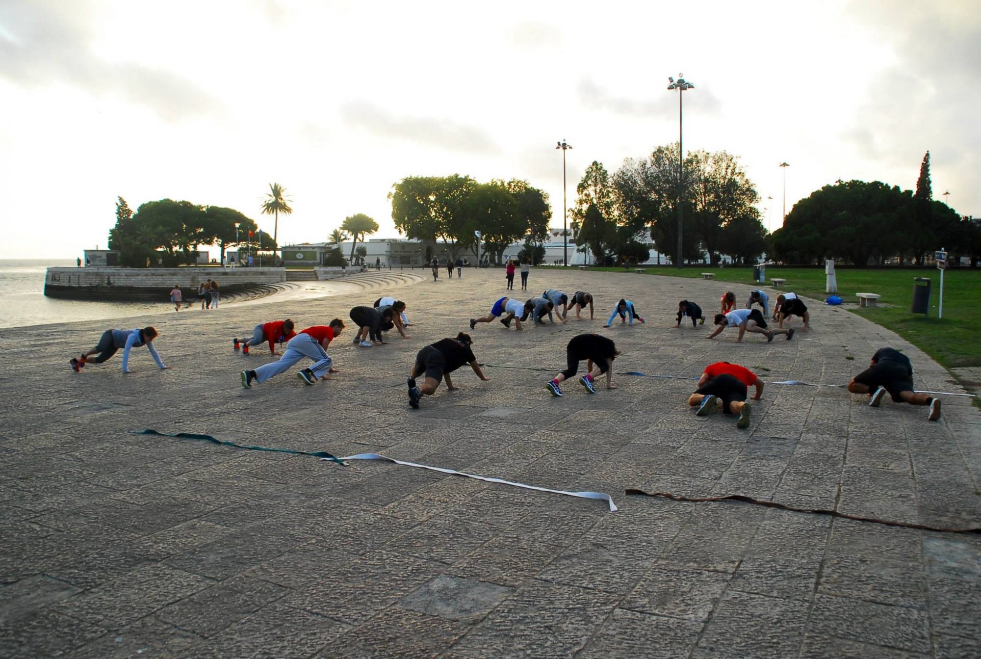 A primavera chegou. 9 grupos para treinar na rua (dos 0€ aos 20€)