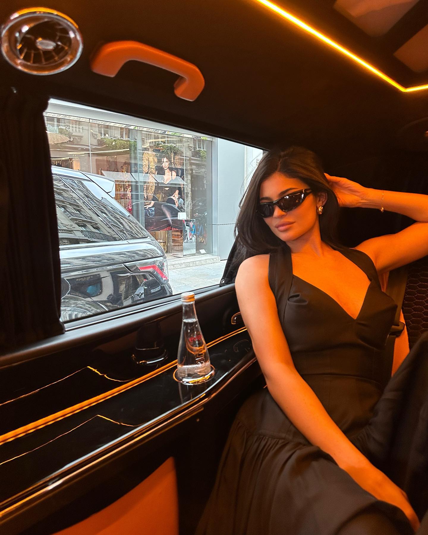 Kylie Jenner arrasada por ostentar no jato privado de 67 milhões de euros. “Já sabemos que és rica”