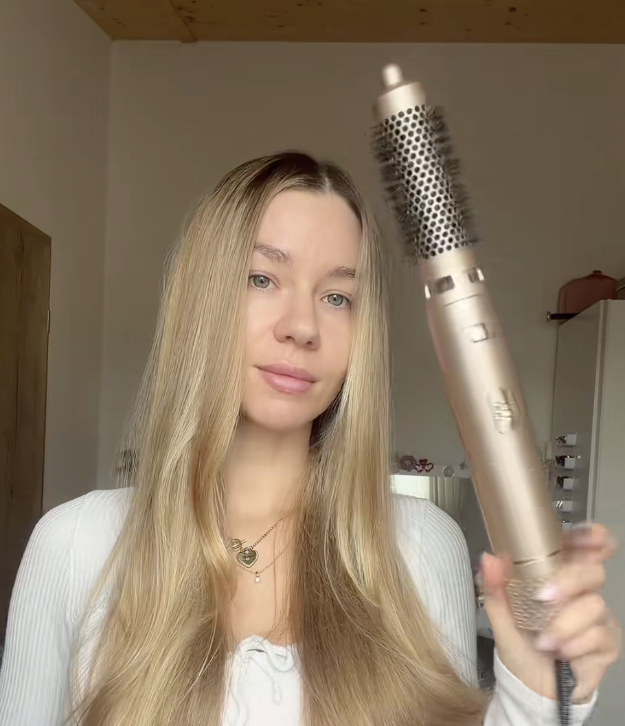 Este modelador 5-em-1 é um dupe das ferramentas Dyson (e não chega aos 27€). Saiba de onde é