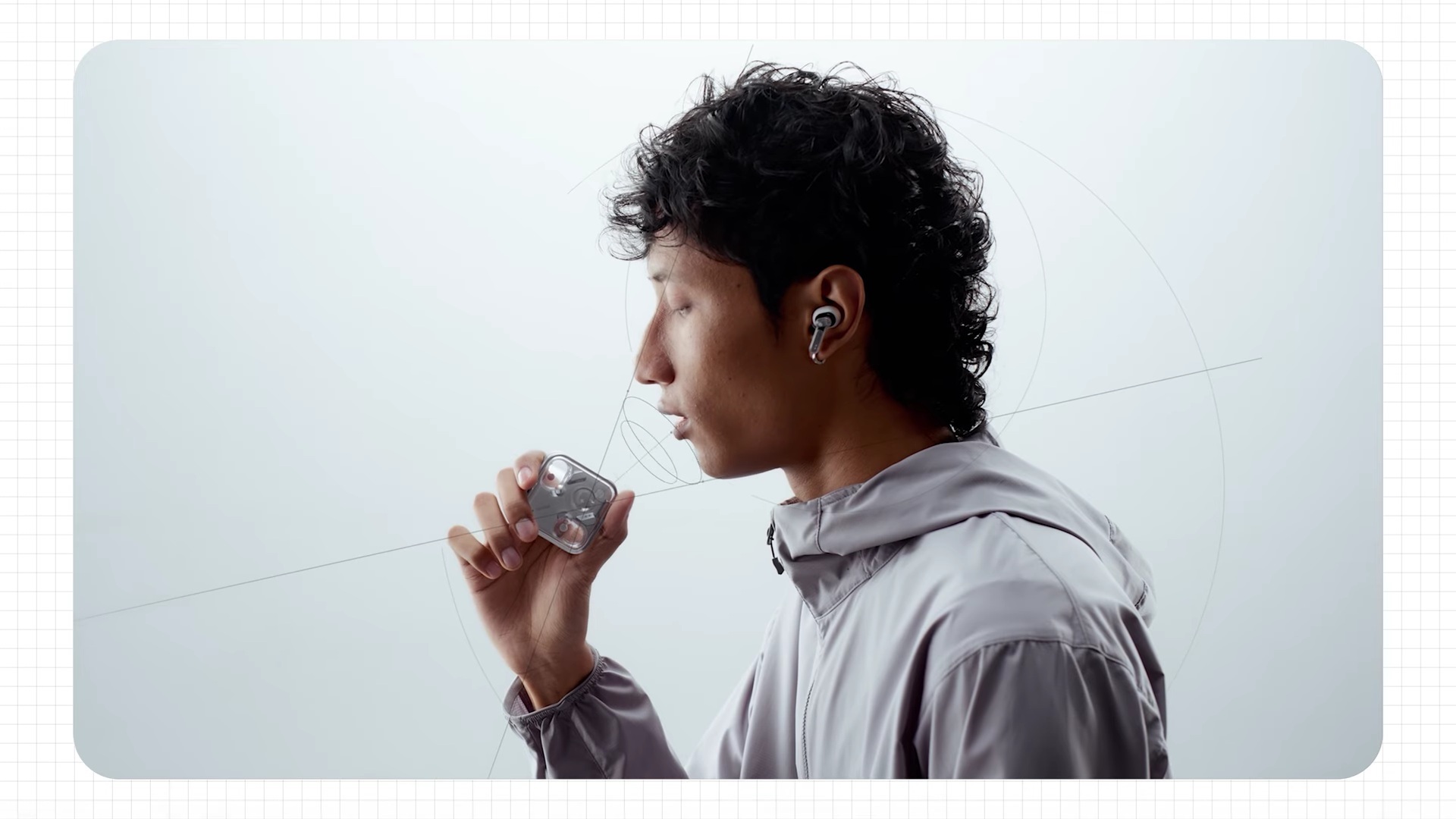 Auriculares Nothing Ear (3) estreiam Super Mic para transformar a caixa de carregamento num walkie-talkie