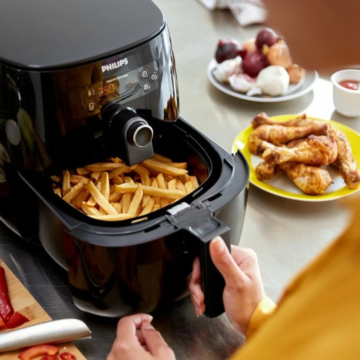 Usar uma air fryer deixa-nos tão excitados quanto fazer sexo. Saiba o que explica este fenómeno