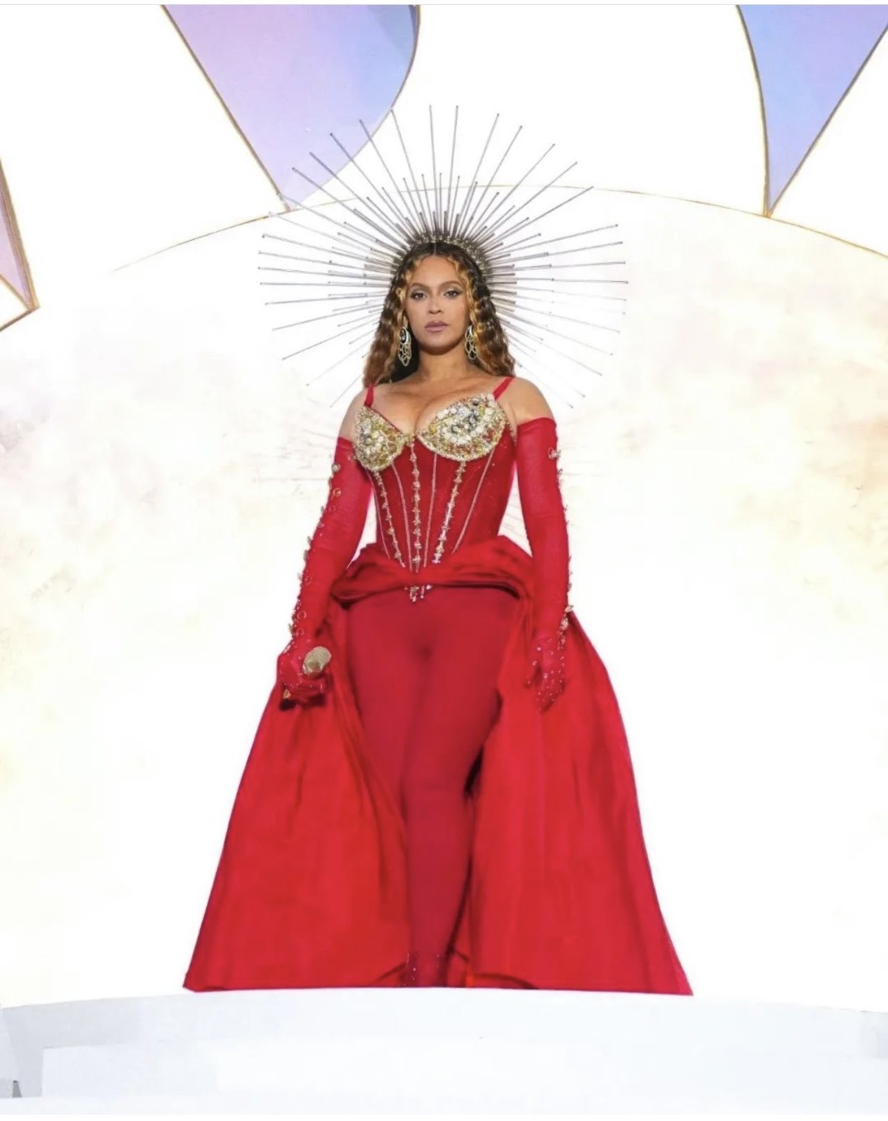 Veja o vídeo do concerto luxuoso de Beyoncé num novo hotel no Dubai. É o primeiro desde 2018