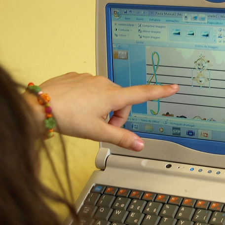 L’Oréal compra licença de beleza da Valentino