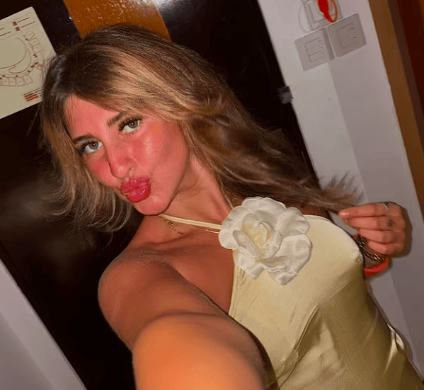 Jovem de 18 anos desaparece durante férias na Tailândia. Bella tem o telemóvel desligado