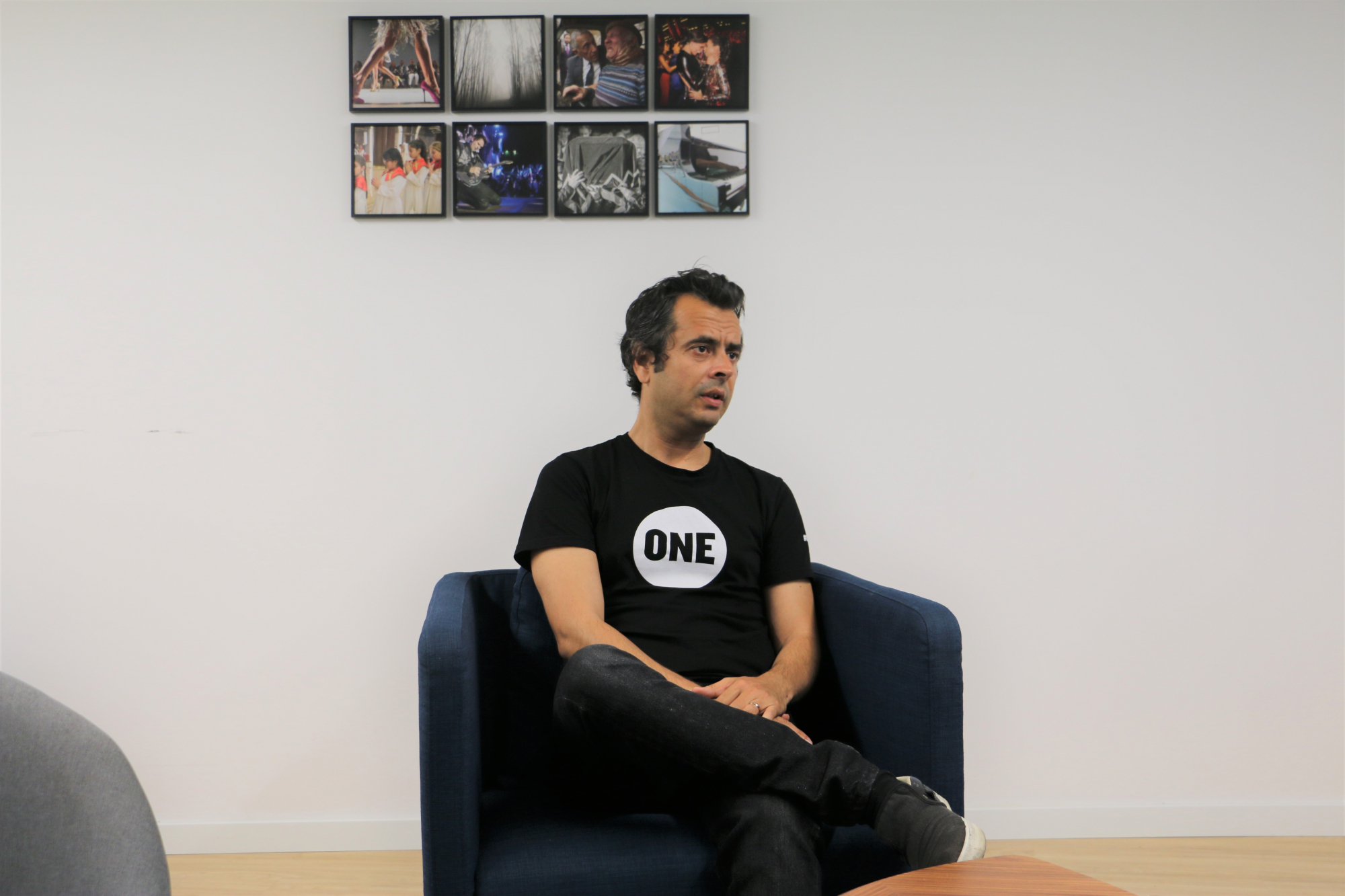 Fernando juntou-se aos U2 para combater a pobreza. “Estamos a castrar uma nova geração que tenta iniciar a sua independência”