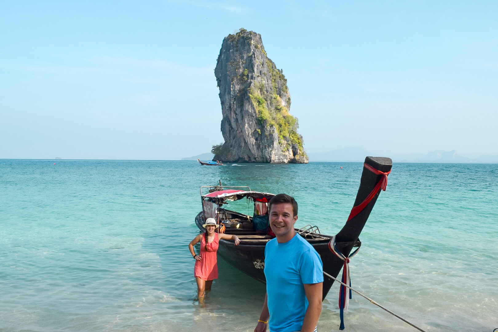 Casal de influencers está a organizar uma viagem de grupo à Tailândia. O que inclui e quanto custa?