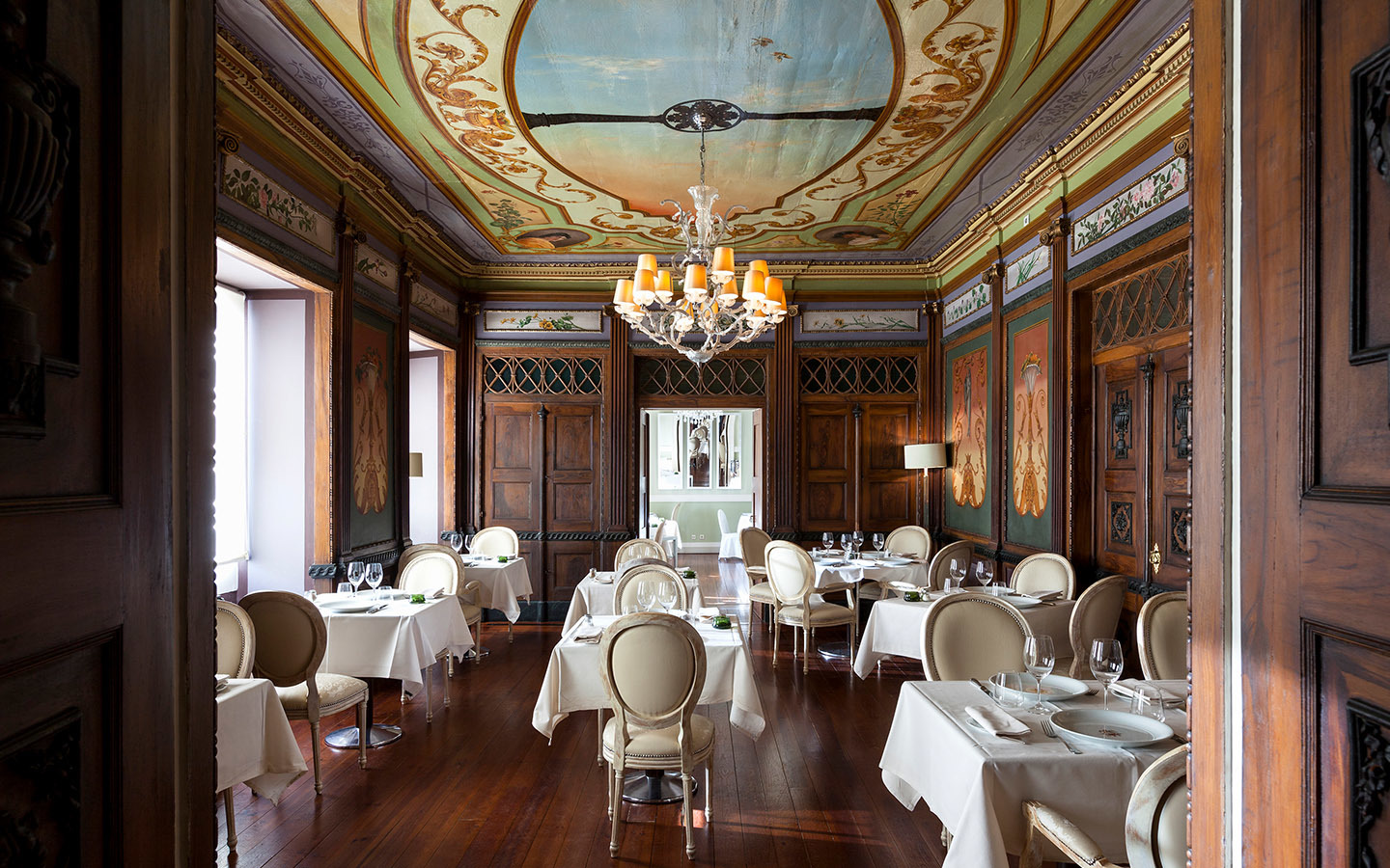 Faça férias em família num palácio — e com descontos até 30%