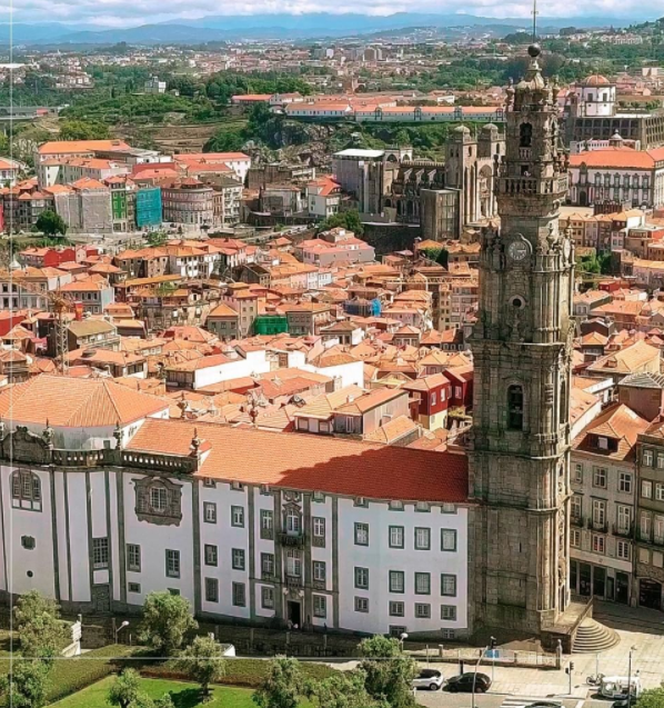 No Dia dos Namorados, o brinde faz-se no topo da Torre dos Clérigos  — mas só para 50 casais