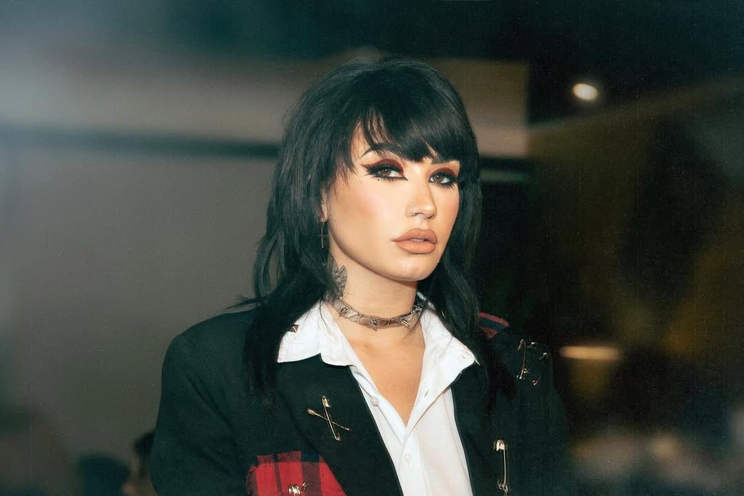 Demi Lovato está outra mulher depois de perder muito peso e mudar radicalmente de estilo. Veja as fotos