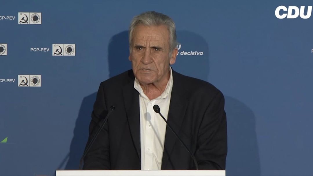 Jerónimo de Sousa operado de urgência. Líder do PCP substituído na campanha