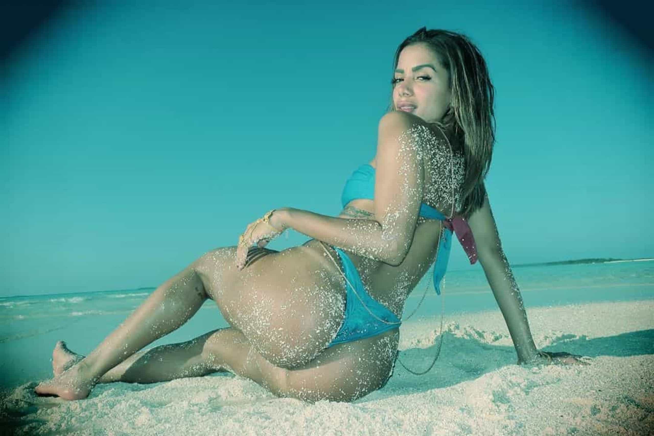 'Anitta vai Ã s Maldivas': As fotografias da cantora no paraÃ­so.