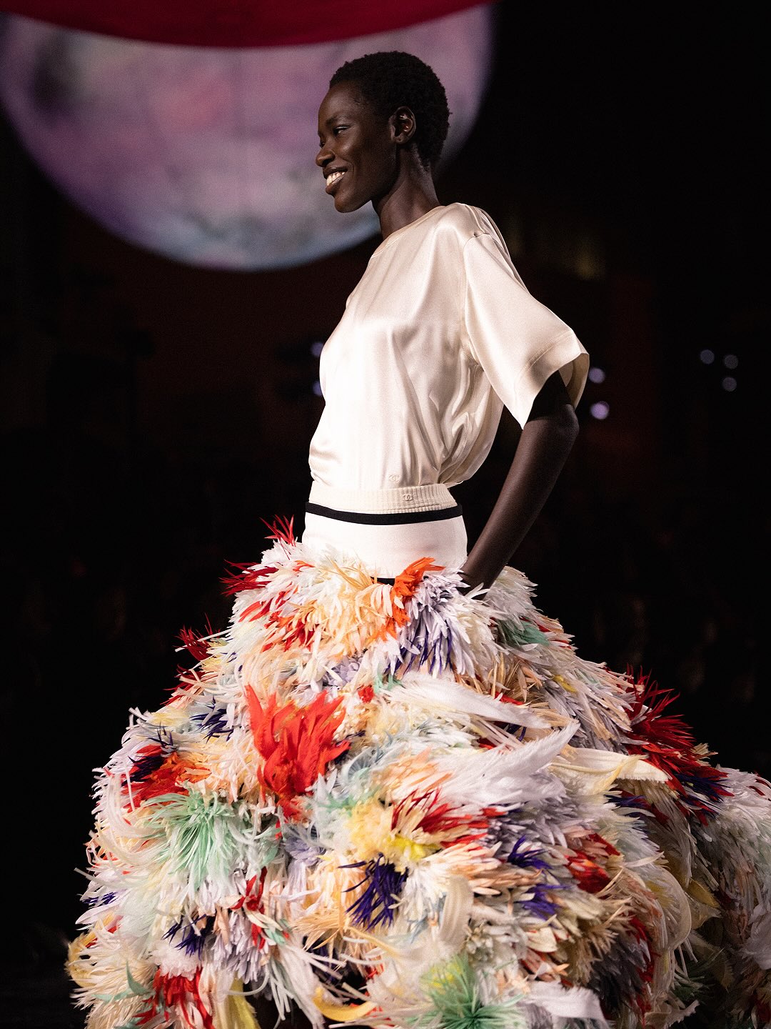 Awar Odhiang foi a 3.ª modelo negra a fechar um desfile da Chanel. Saiba tudo sobre ela (e vejas as fotos)