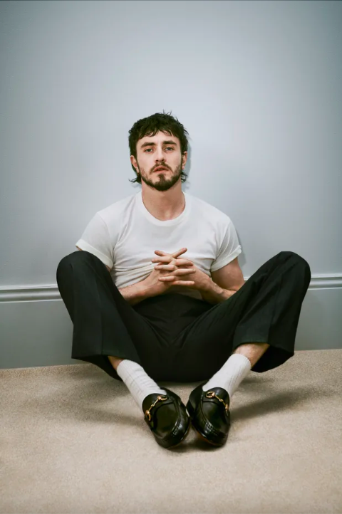 Paul Mescal é o protagonista de “Gladiador 2”. Veja 15 fotos bem sensuais do ator irlandês