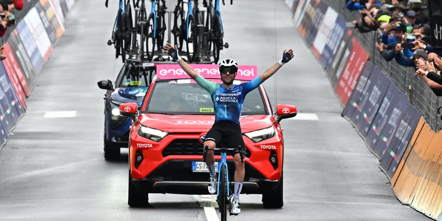 Vendrame vence terceira etapa do Tirreno-Adriático mas Ganna mantém a liderança