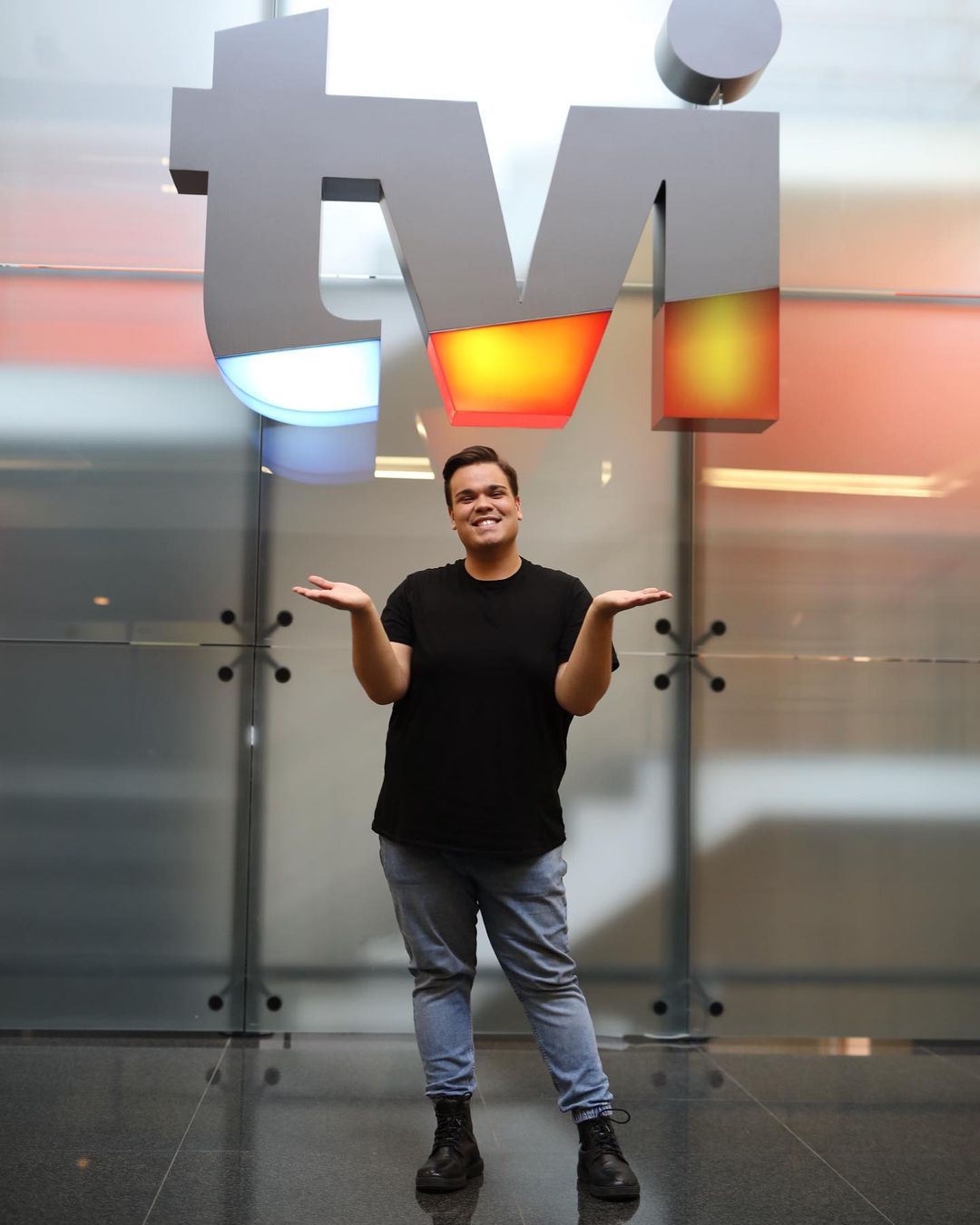 Zé Lopes troca a SIC pela TVI. Cronista volta a trabalhar com Cristina Ferreira