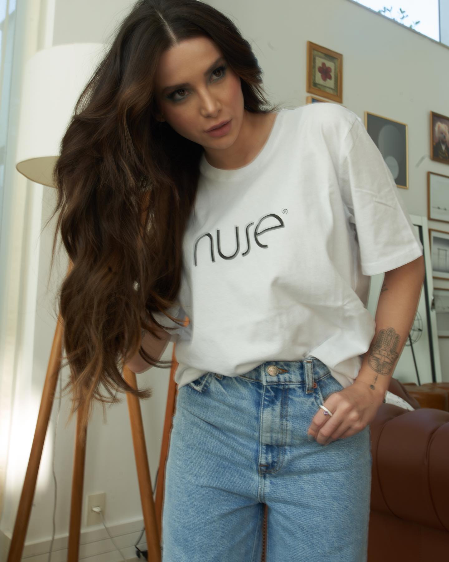 Dedicada ao empoderamento feminino, a marca de roupa de Bruna Gomes está com descontos