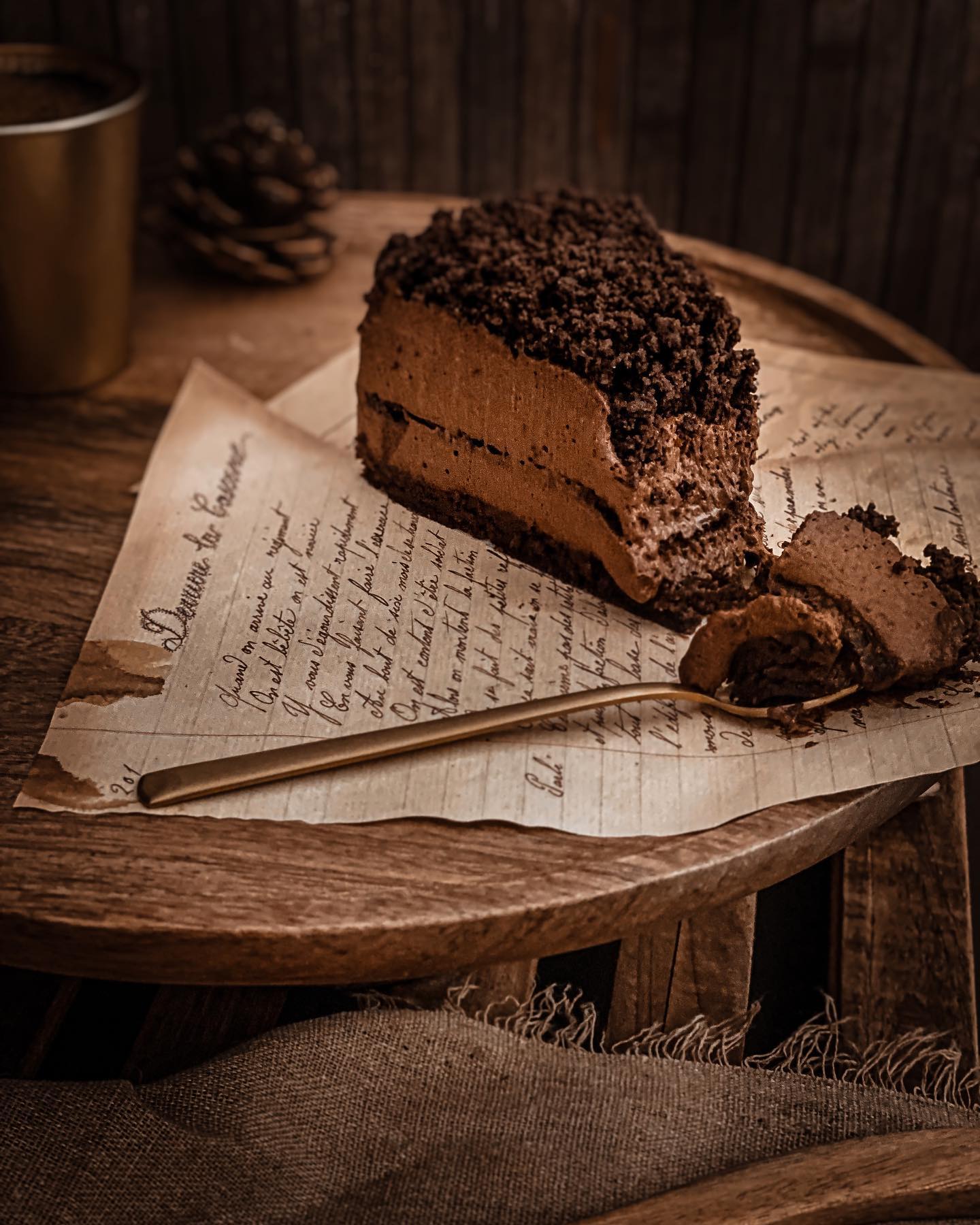 Leve Leve. Os bolos com quatro camadas de chocolate de São Tomé que também são solidários