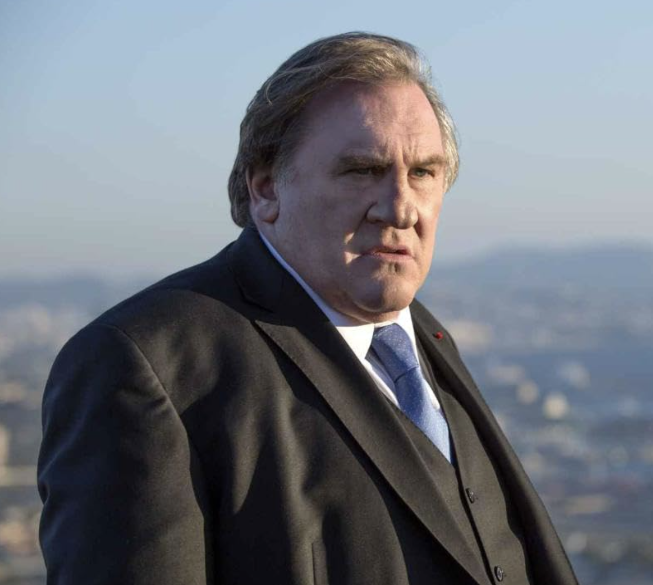 Gérard Depardieu continua a somar polémicas. Depois de vídeo misógino, jornalista espanhola acusa-o de violação