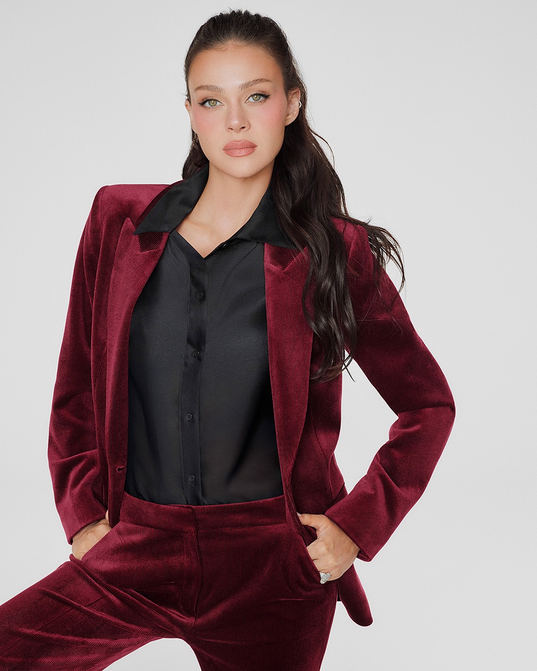 Quem é Nicola Peltz? Conheça a mulher de Brooklyn Beckham no centro da polémica com os sogros (e veja as fotos)