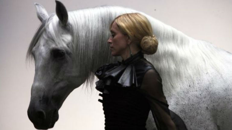 Paixão de Madonna por cavalos é antiga e é por causa deles que sai chateada de Portugal