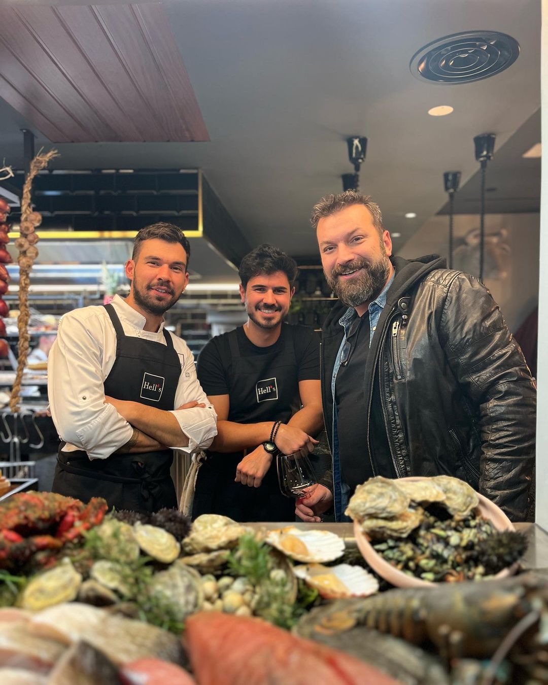 Hell’s. Abriu o restaurante dos infernos de dois concorrentes de “Hell’s Kitchen” (e Ljubomir já lá foi)