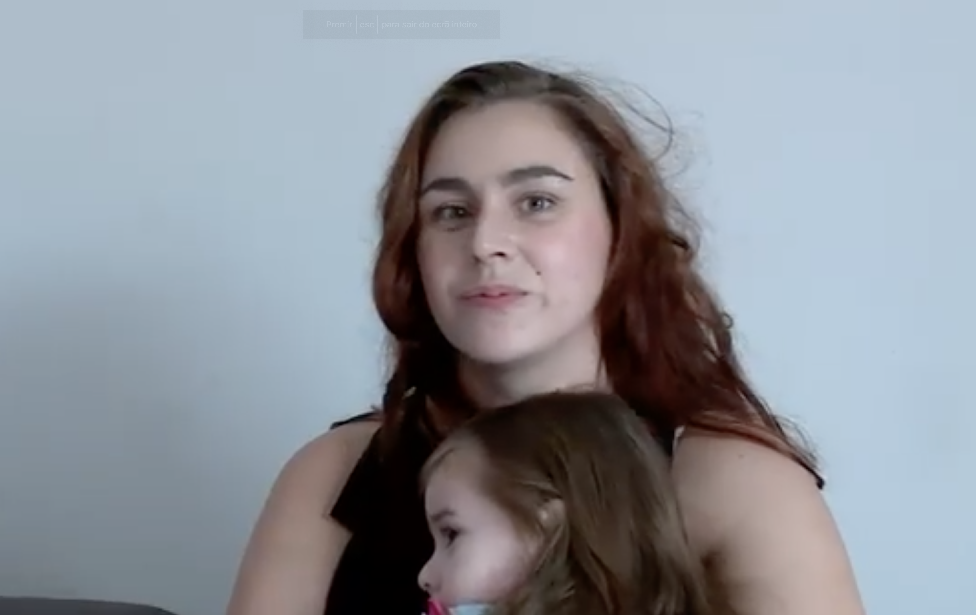 Menina de 2 anos esquecida durante 8 horas num autocarro escolar no Barreiro