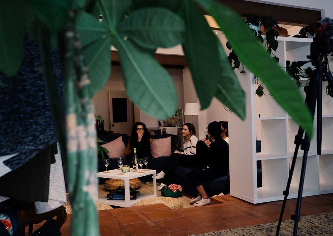 Cláudia criou um grupo só de mulheres — e organiza noites de Sexo e a Cidade