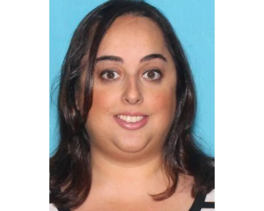 Mulher acusada de burlar sobrevivente do Holocausto em mais de 2,5 milhões de euros