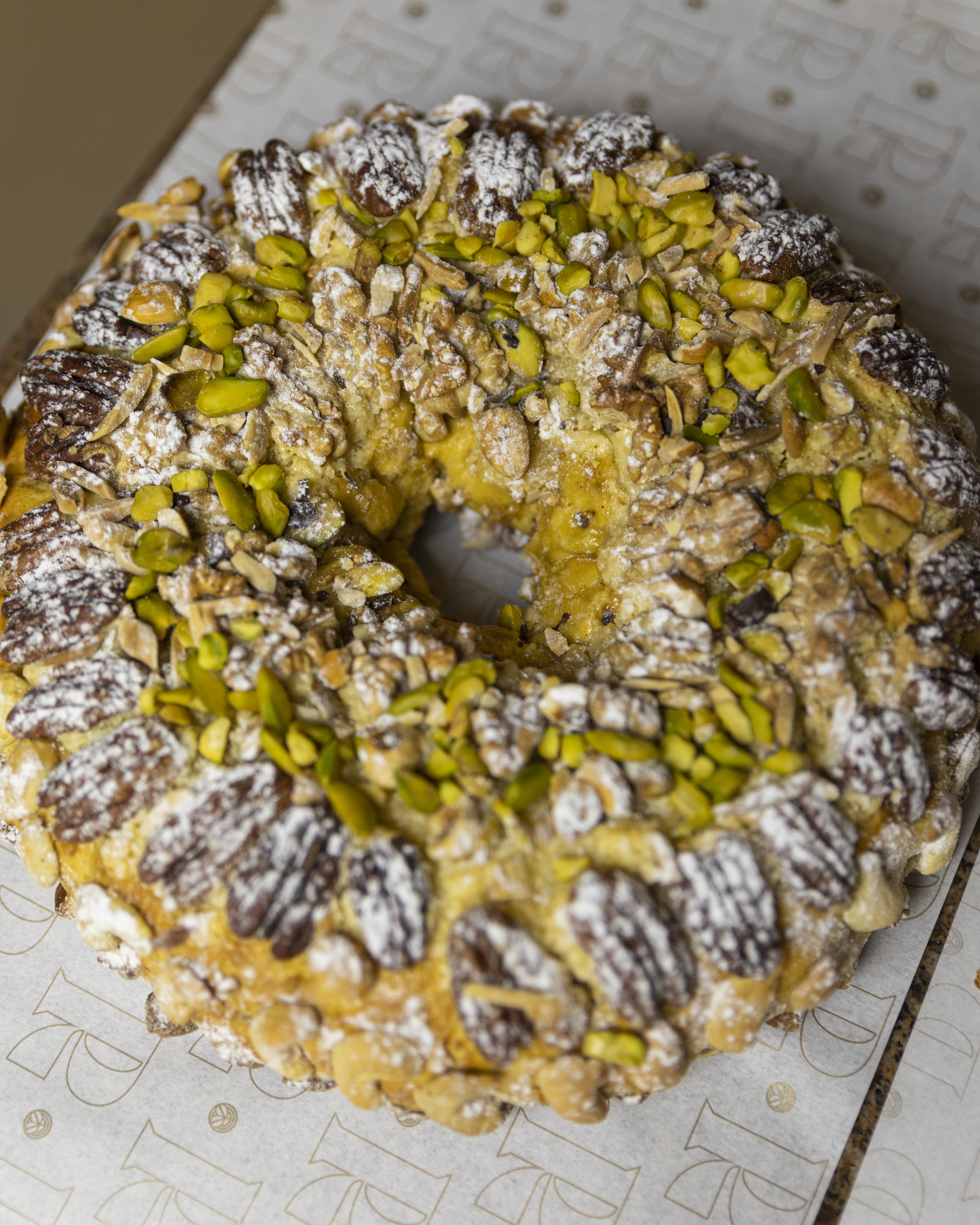 O novo Bolo Rainha do Choupana Caffe é uma mão cheia de frutos secos e tentação