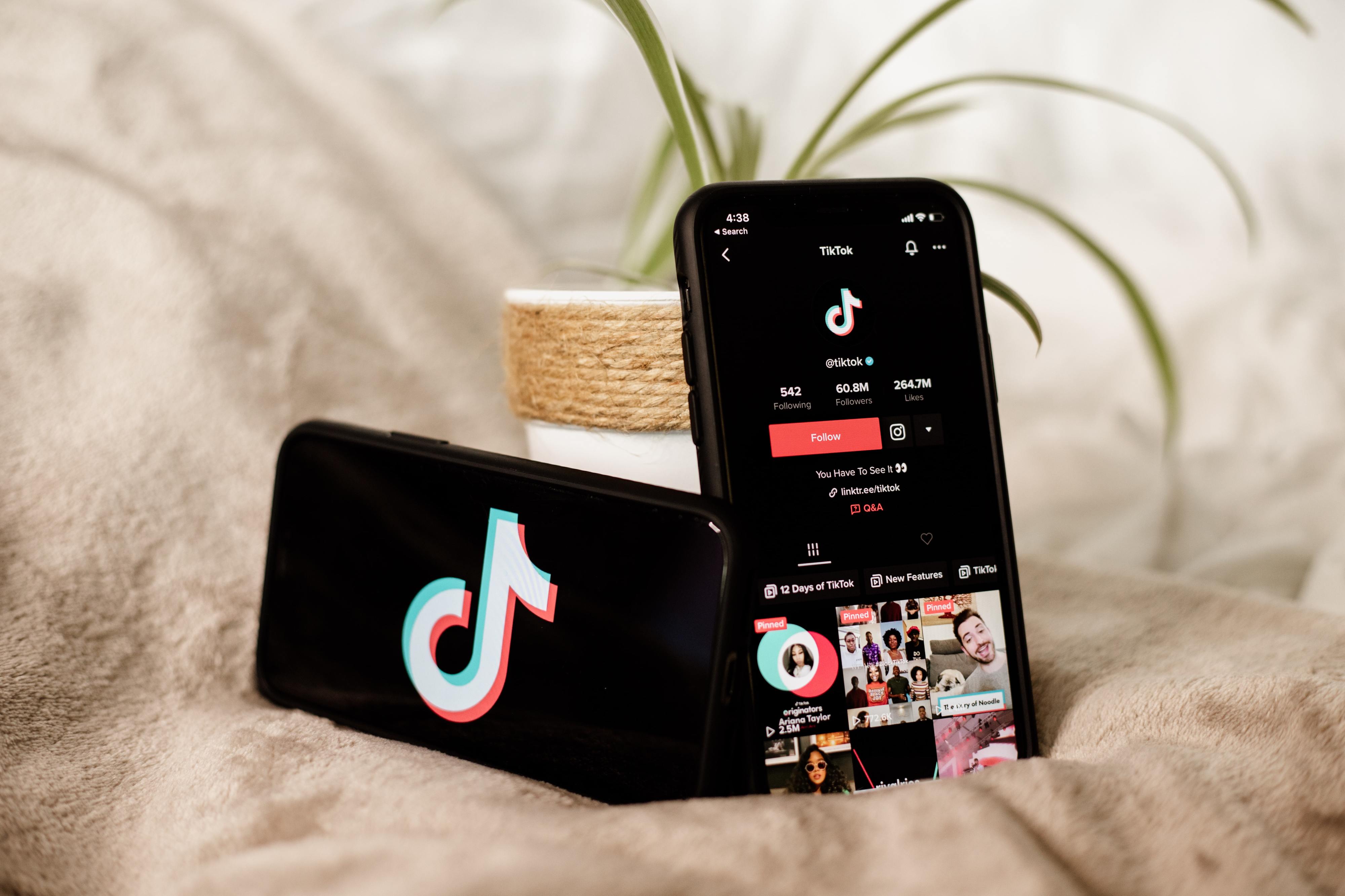 TikTok reforça ferramentas de controlo parental e tem novas funcionalidades criativas para os jovens