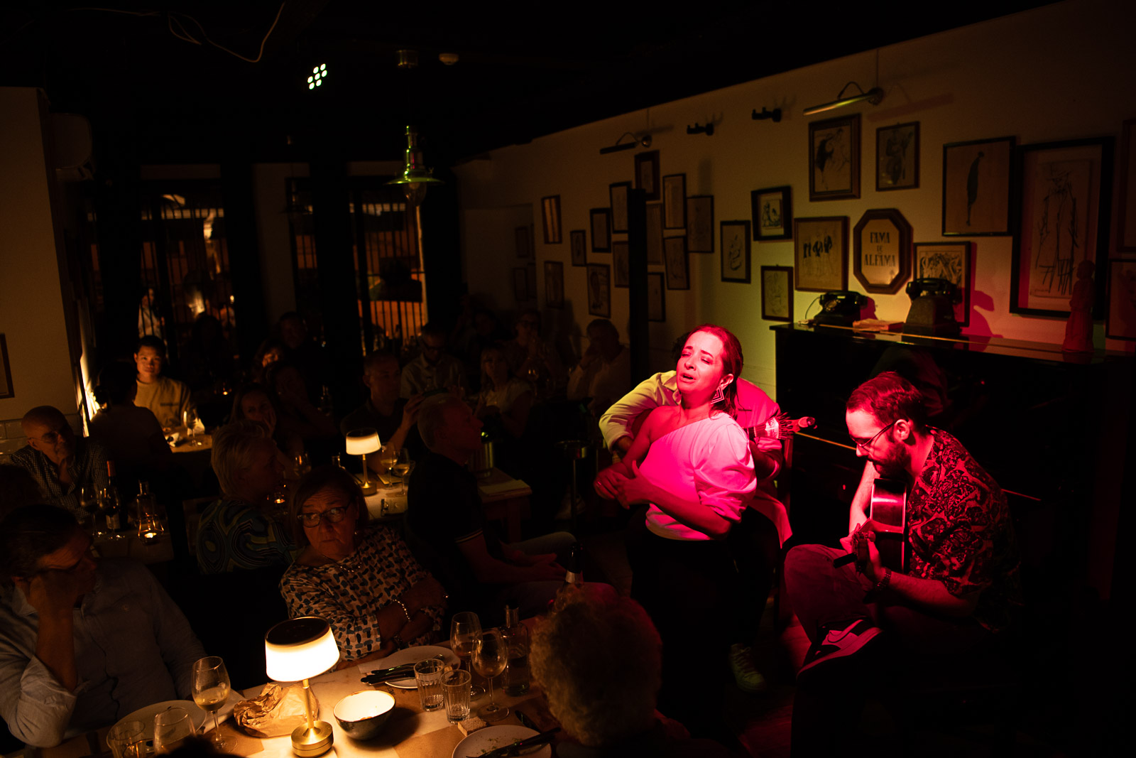 Comemore o Dia Mundial do Fado neste jantar especial com música ao vivo, poesia e muita Amália