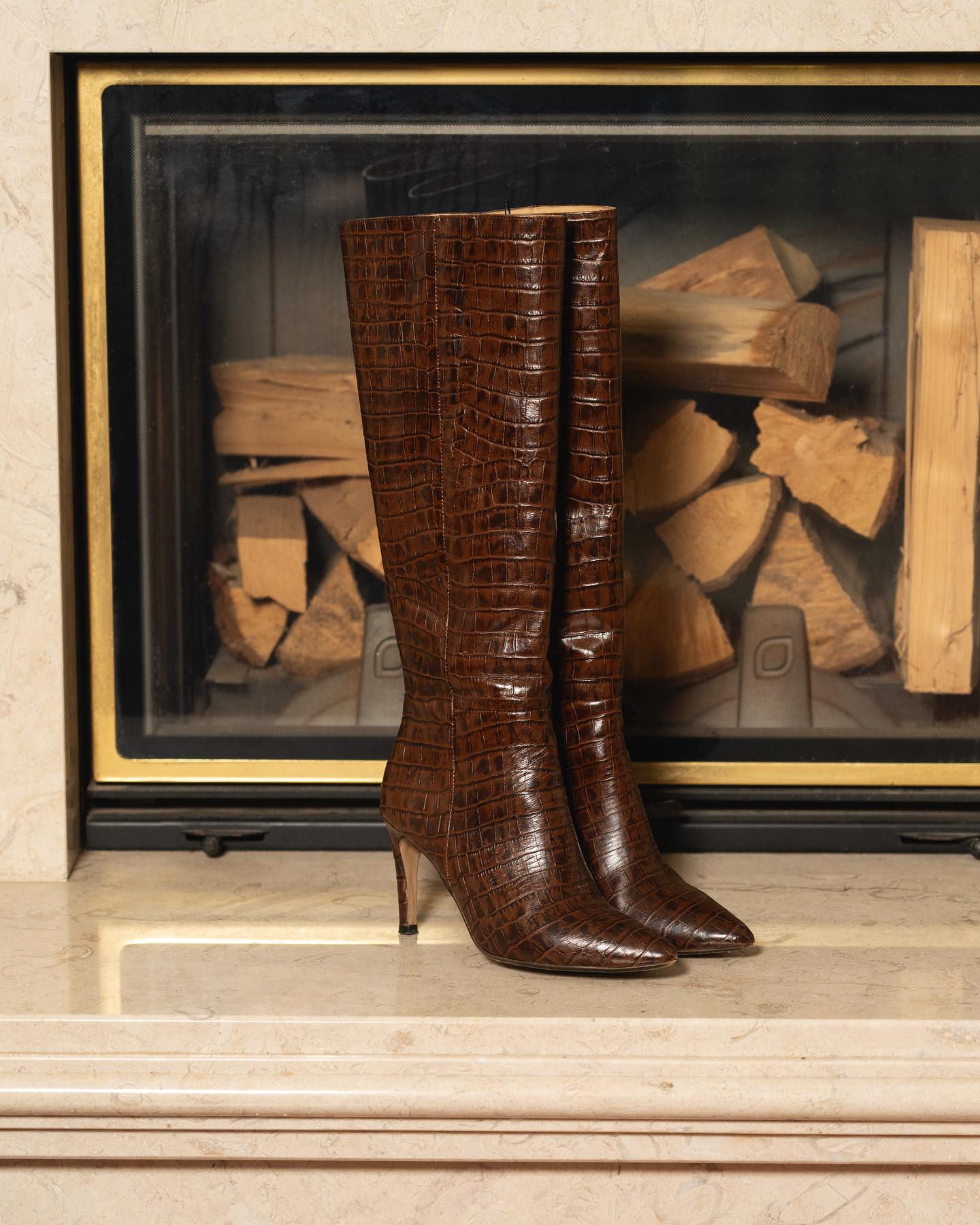 Estas botas deslumbrantes estão 100€ mais baratas. Espreite outros 11 acessórios com preços de Black Friday