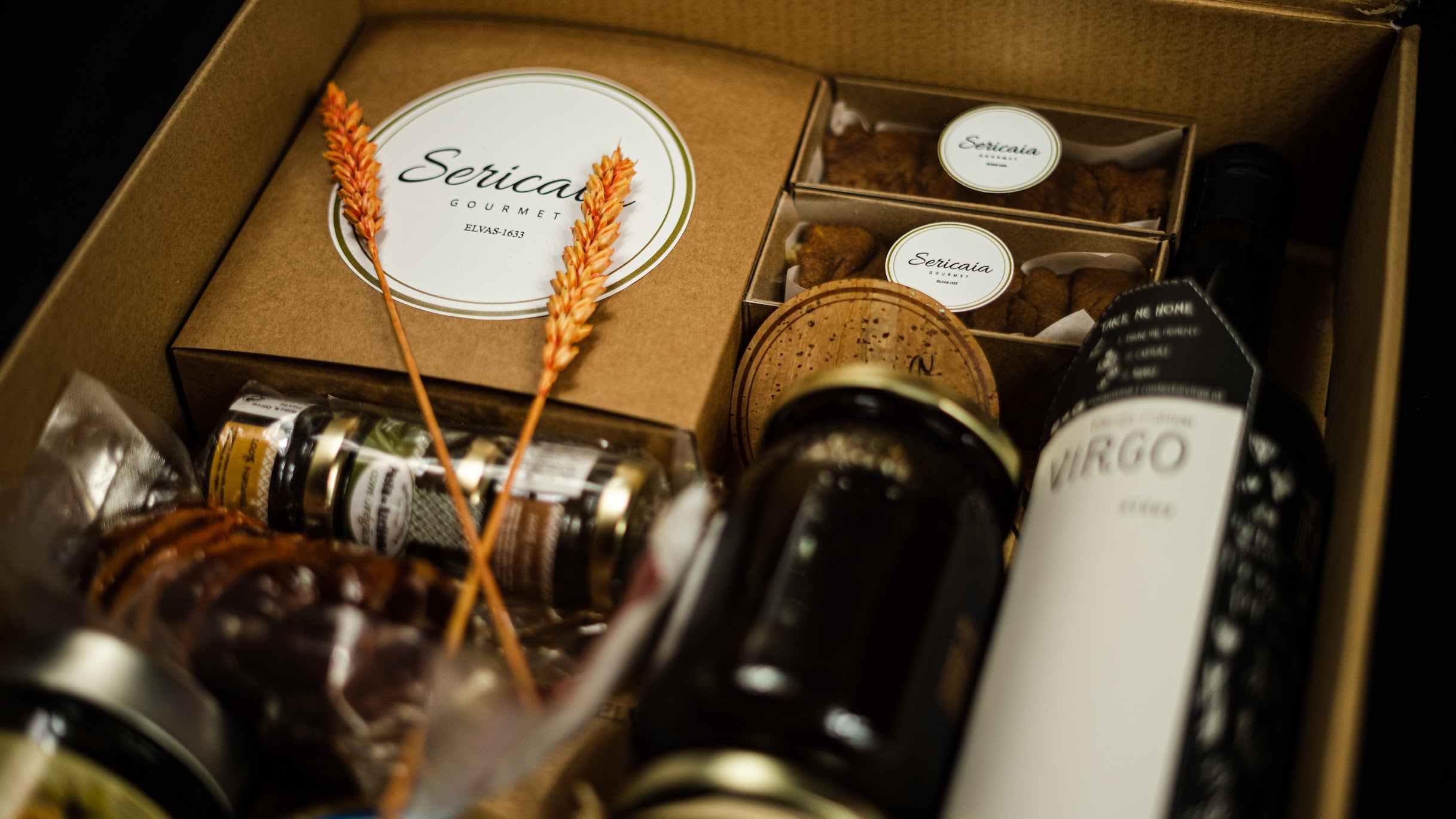 Sericaias, brigadeiros e produtos a granel. 7 cabazes de Natal originais para oferecer