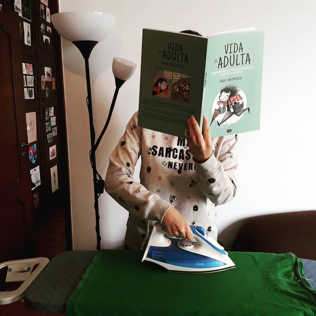 “Vida de adulta”: Histórias para rir da “desgraça” de uma jovem precária sem paciência e sem dinheiro