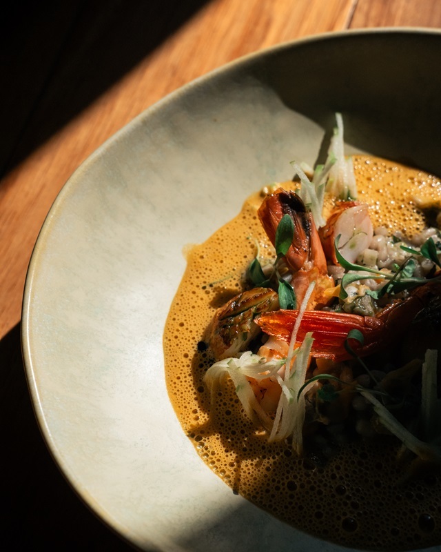 As novidades de verão já chegaram ao Prosa. E estamos prontos para ir a Aveiro provar o caril de mariscos