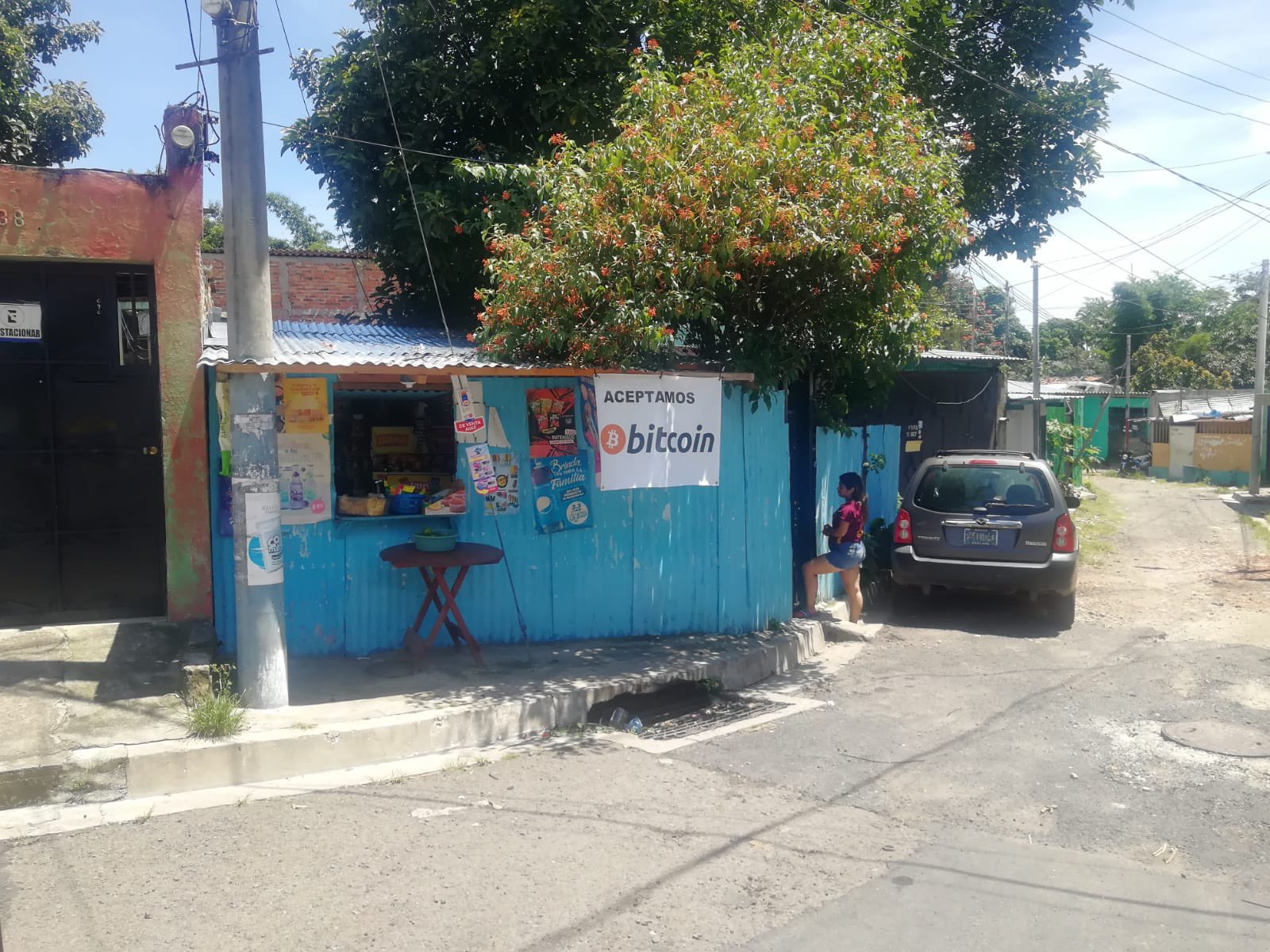 Bitcoin com perdas acentuadas no dia em que se tornou moeda oficial de El Salvador