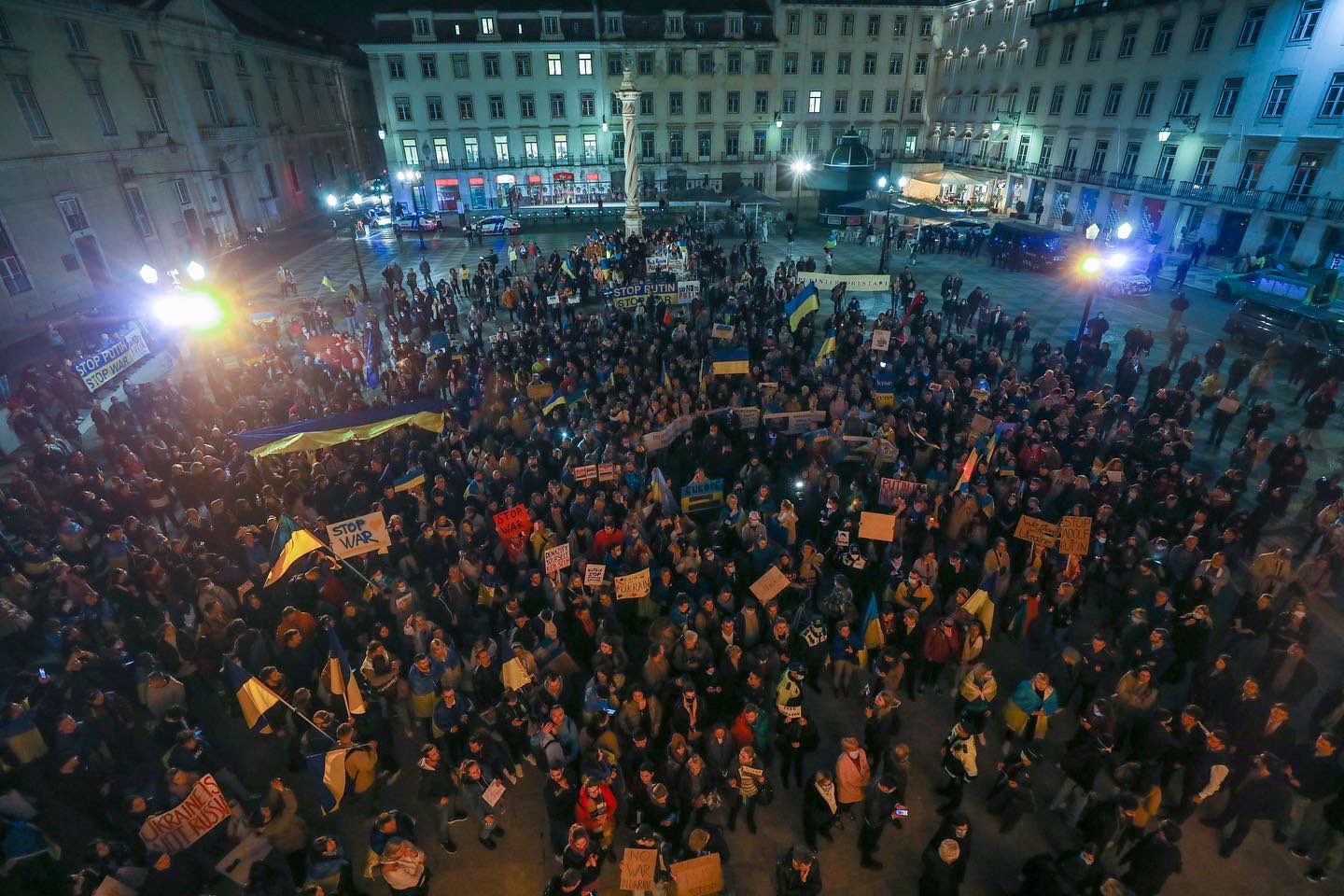 Oito cidades portuguesas vão fazer vigílias pelos direitos humanos na Ucrânia. Saiba como participar