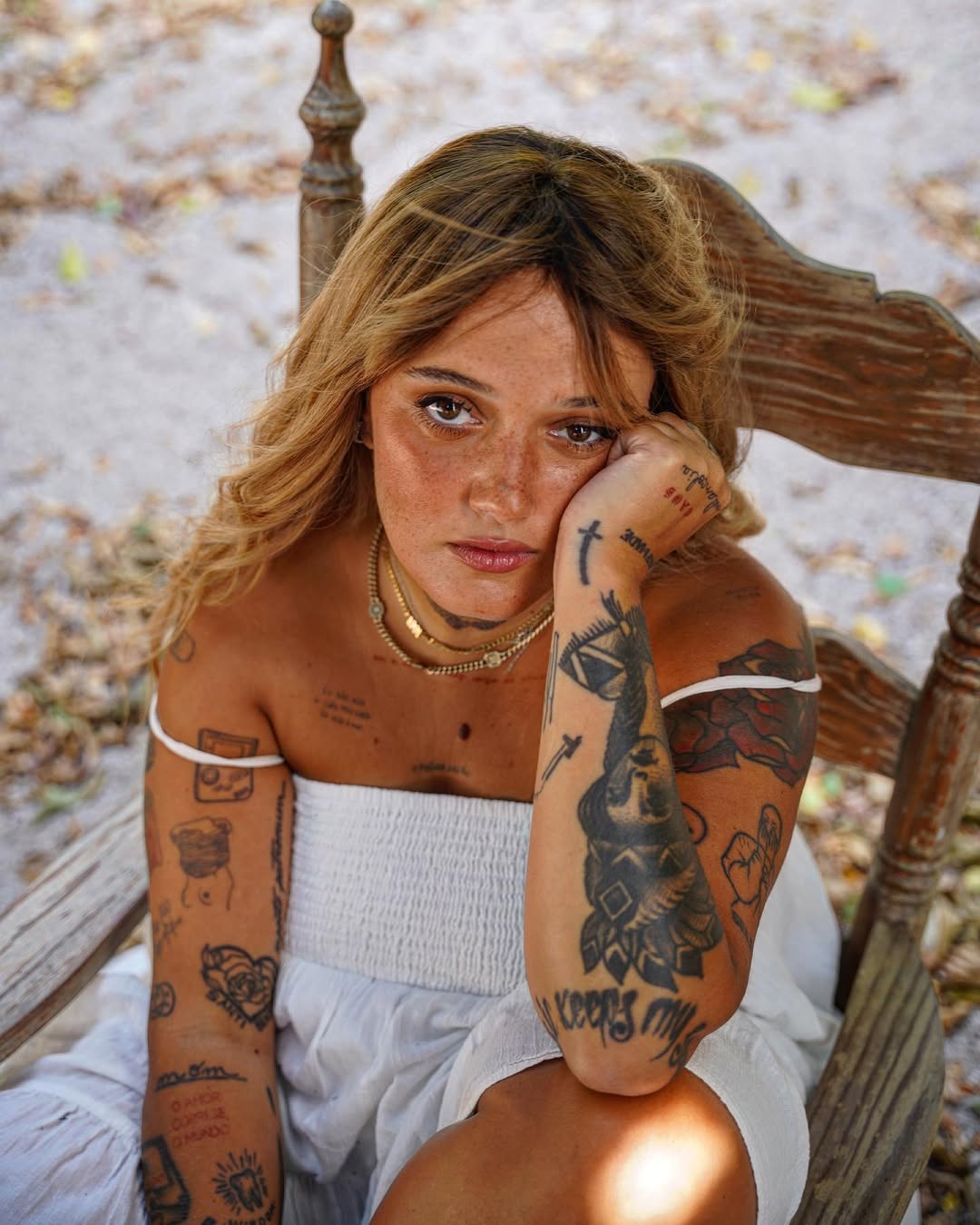 Já nasceu o quarto filho de Carolina Deslandes. Gravidez da cantora não foi planeada