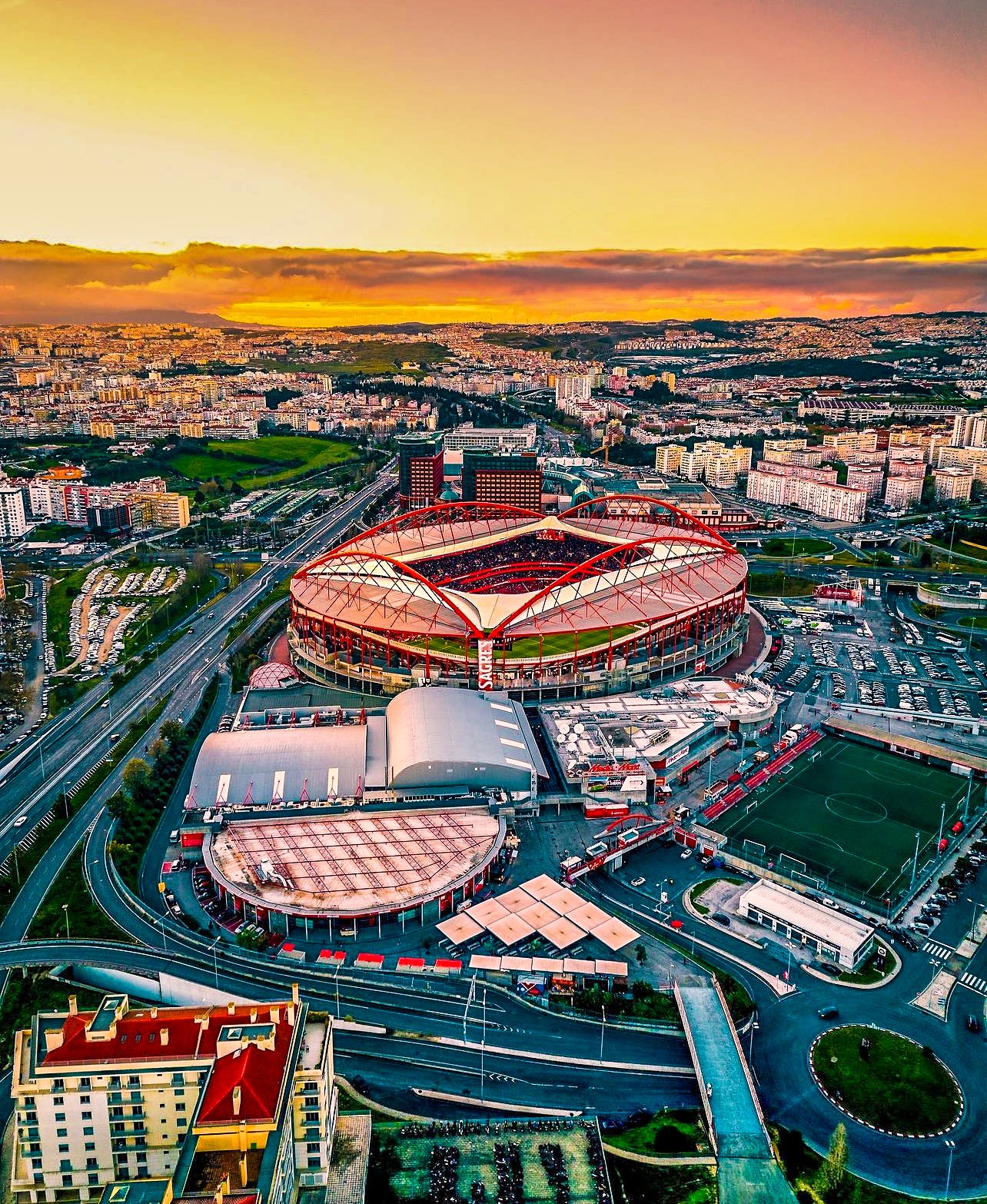 Estádio da Luz poderá mudar de nome já na próxima época. Benfica terá milhões em jogo