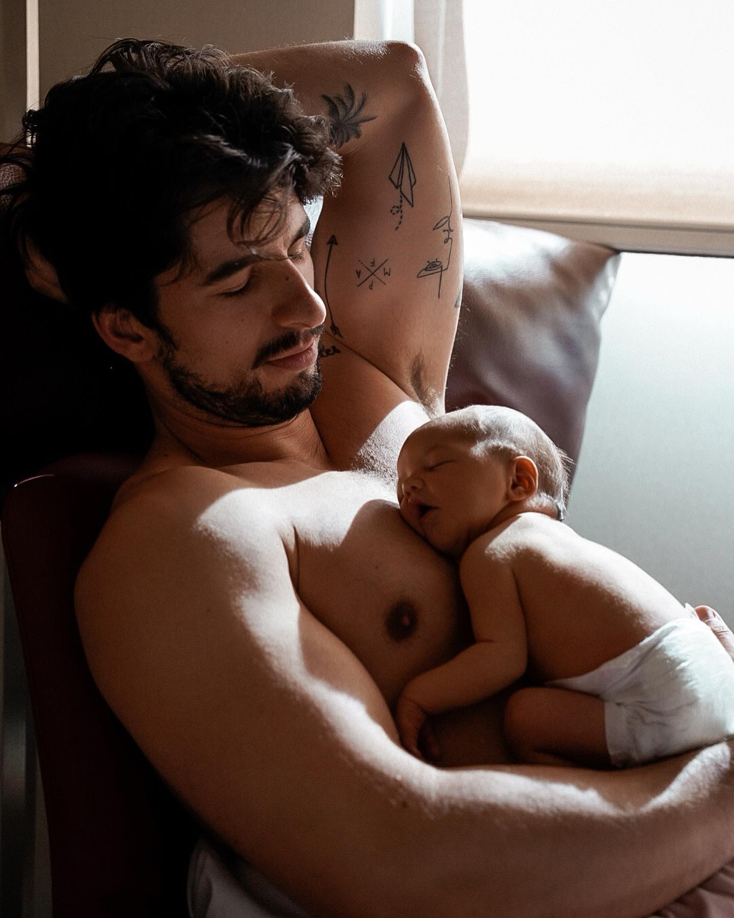 Atenção, pais e mães estreantes: o novo podcast de João Montez pode ser a resposta às vossas preces