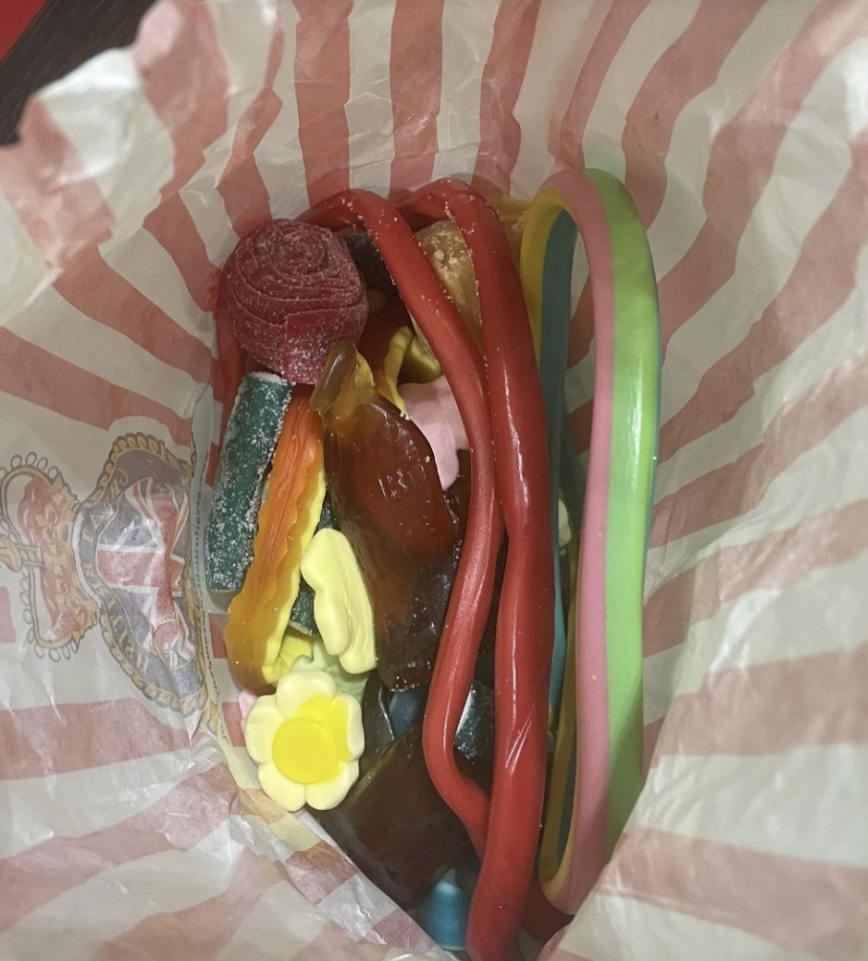 Pagou 54€ por dois sacos de gomas na feira de Natal. “Isto prejudicou o dia que tivemos”