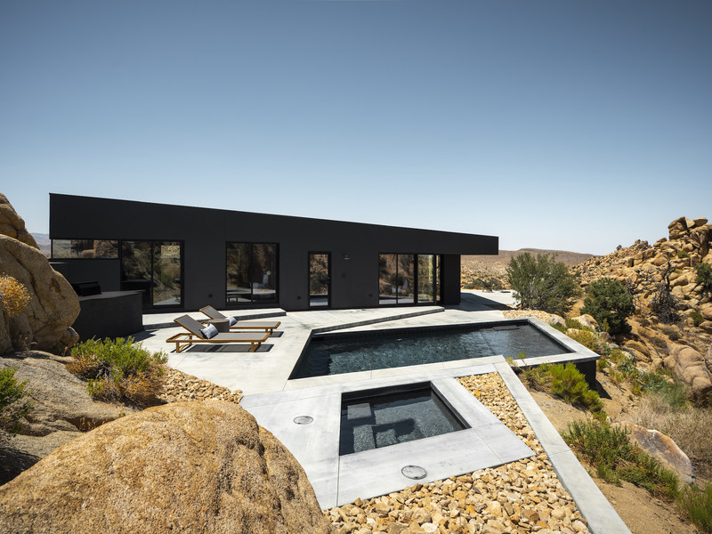 Casa Preta do Deserto / Oller & Pejic Architecture