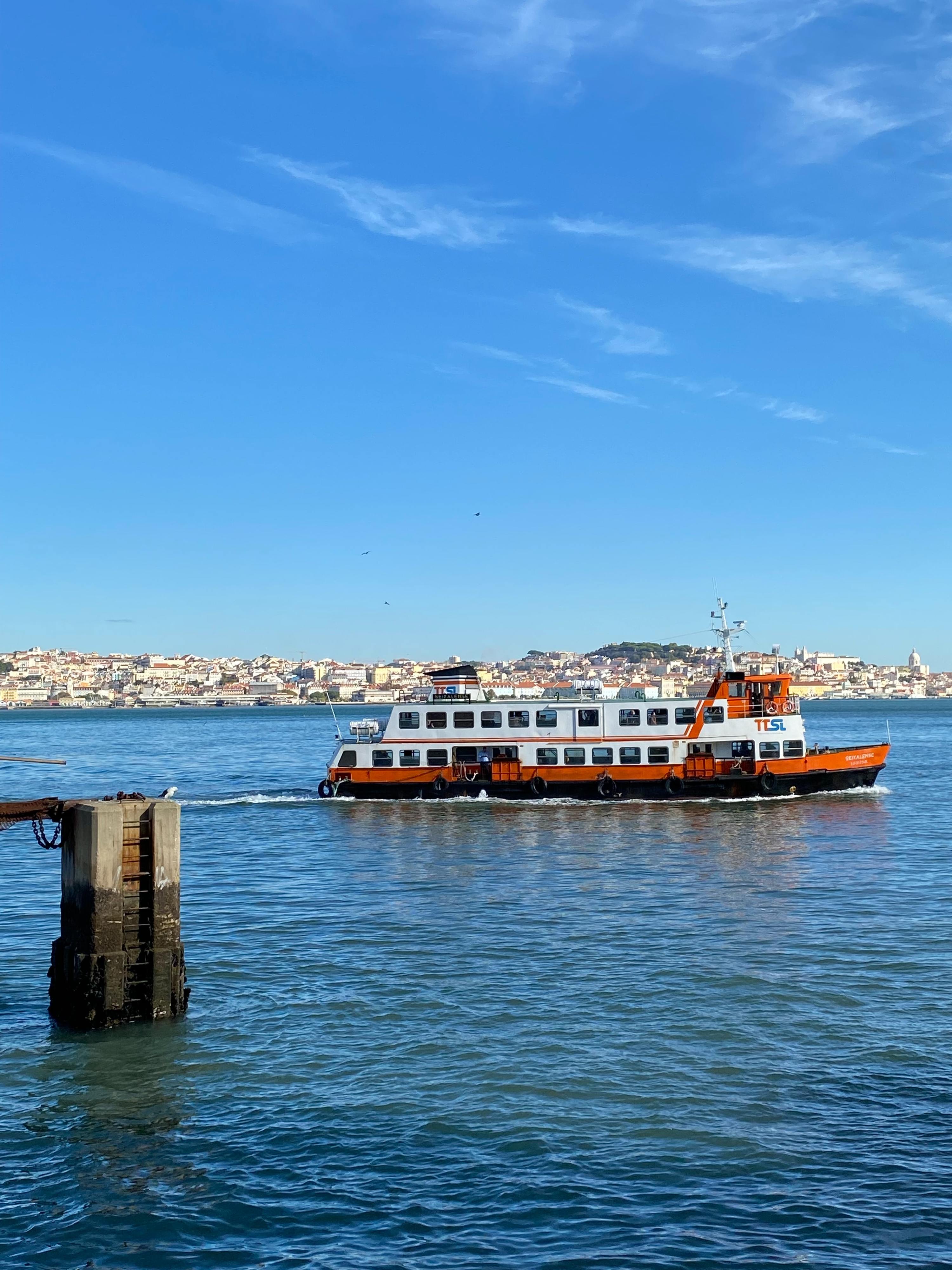 Greve nos barcos que ligam Lisboa e Margem Sul até segunda-feira. CP também vai parar
