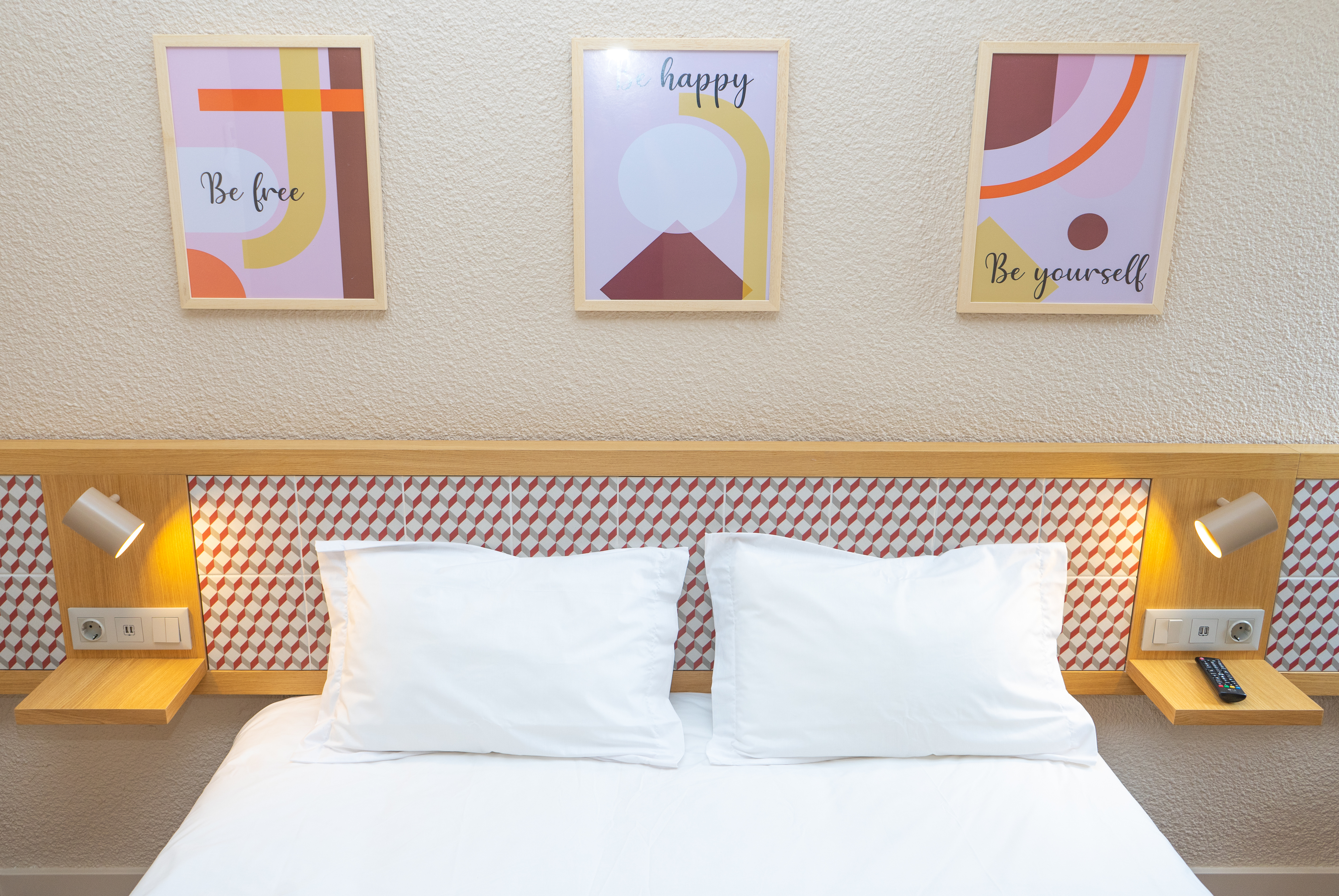 Há um novo hotel económico em Oeiras no local do mítico Ibis — e pode ser perfeito para dormir a seguir ao Alive