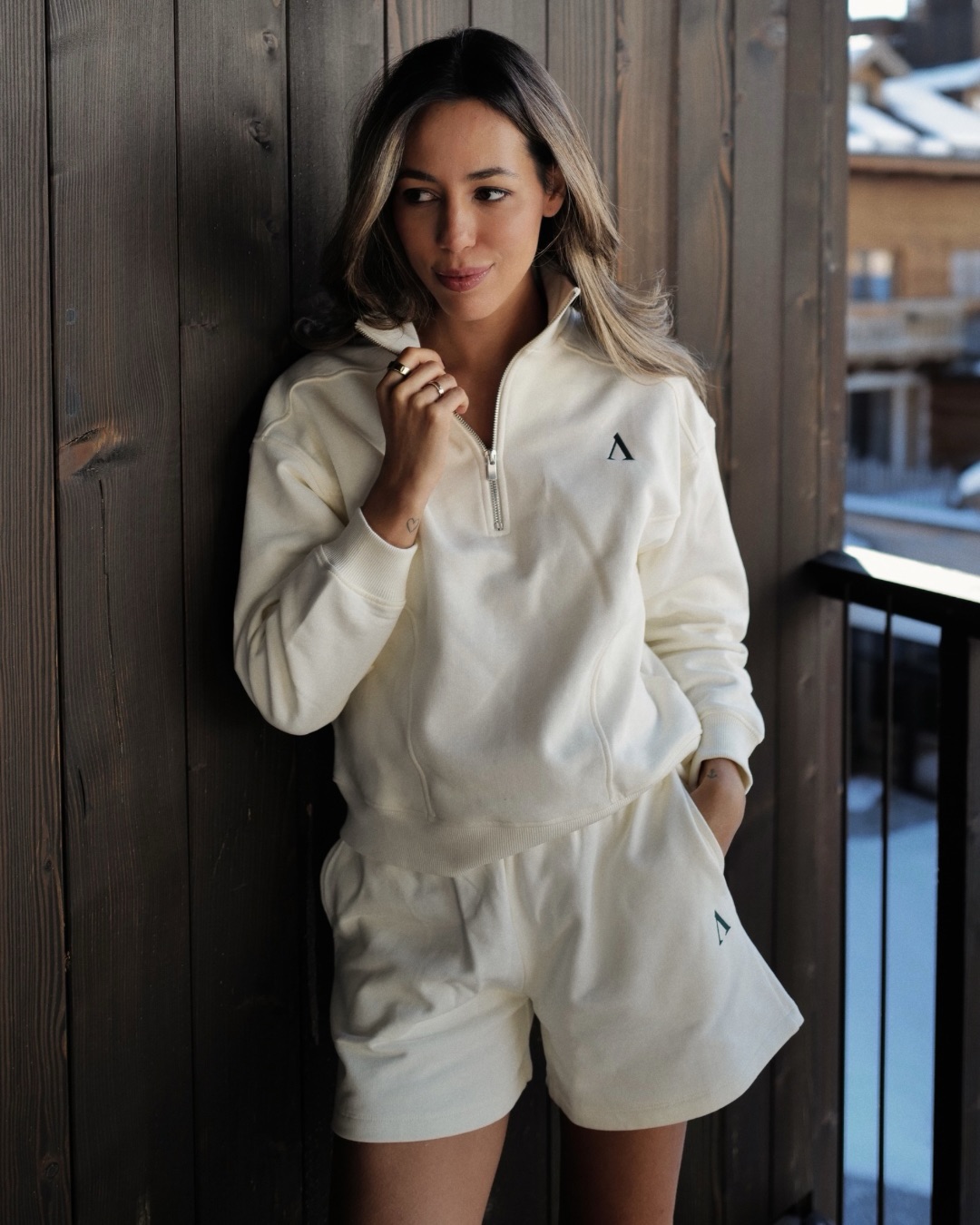 Nova coleção da marca de Bárbara Corby é para quem quer looks chic “dentro ou fora dos treinos”. Veja as peças