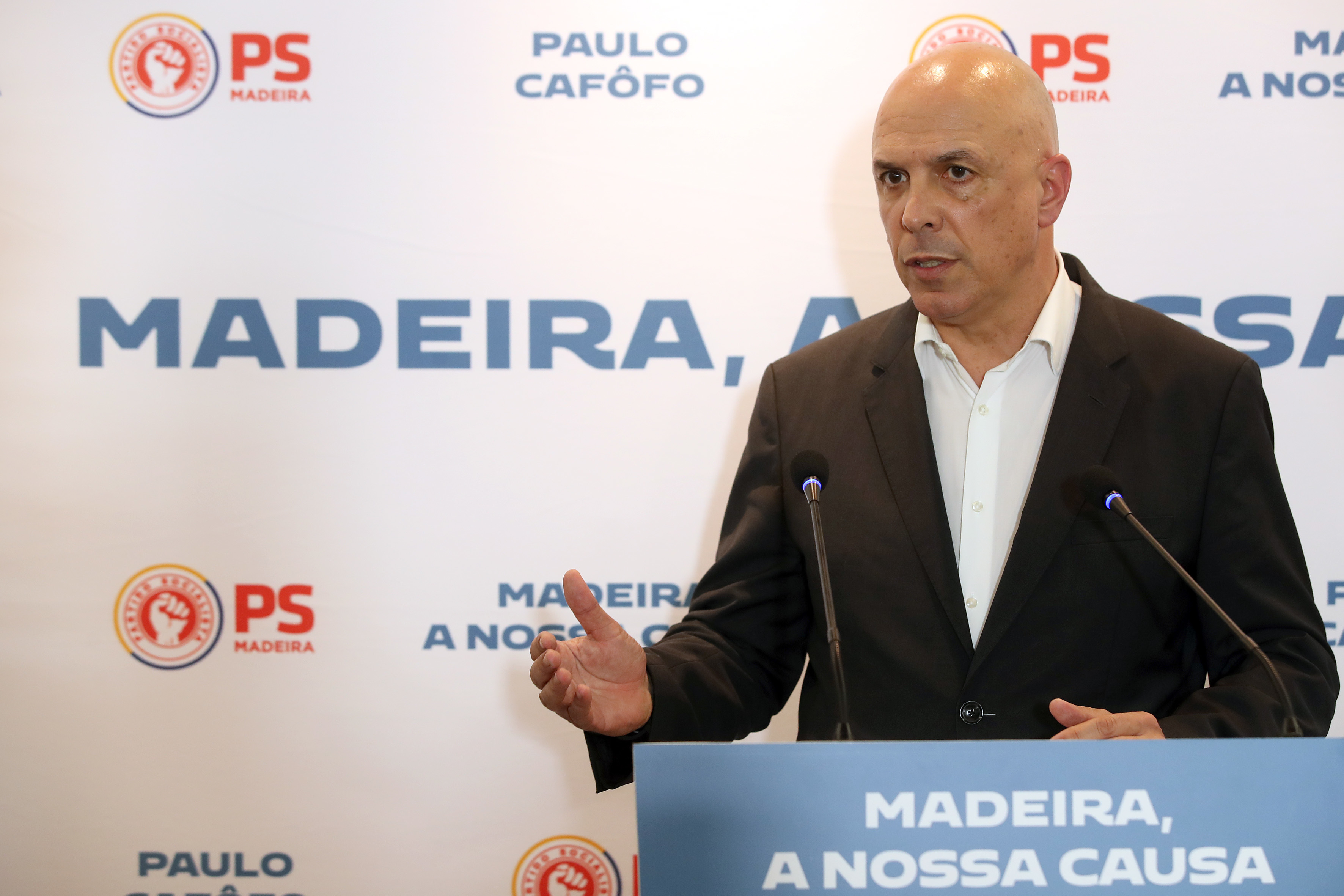 Paulo Cafôfo reeleito presidente do PS/Madeira com 98,3% dos votos